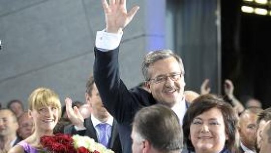 Komorowski, victorie în prezidenţialele din Polonia