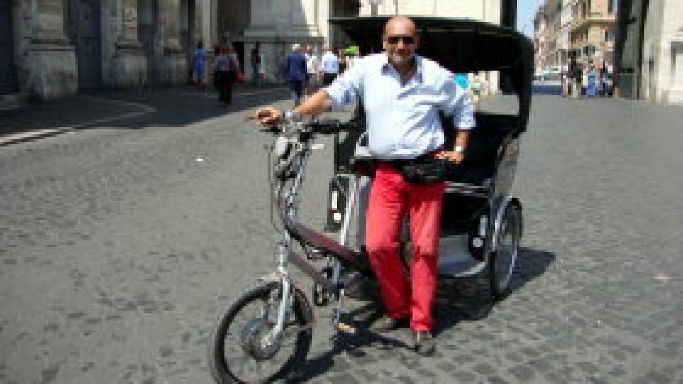 Cu taxi-bicicleta prin Roma 
