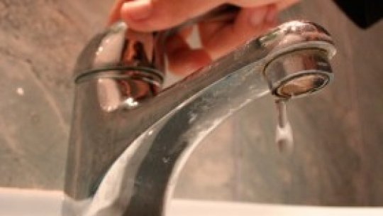 Apa trece.. datoriile rămân