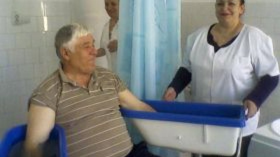 Pensionarii se întorc la tratament