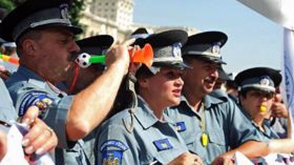 Protest spontan al poliţiştilor comunitari din Galaţi