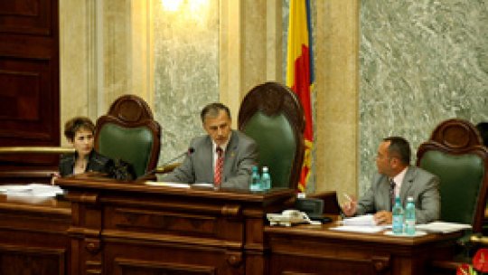 Legea ANI va fi dezbătută marţi în Senat