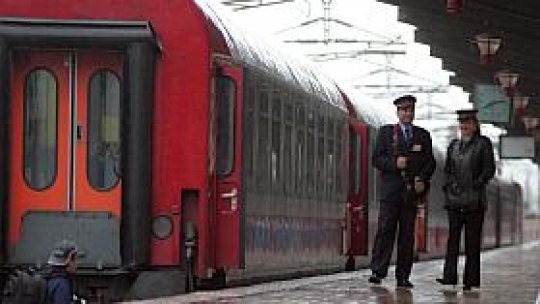 Angajaţii CFR ameninţă cu greva generală