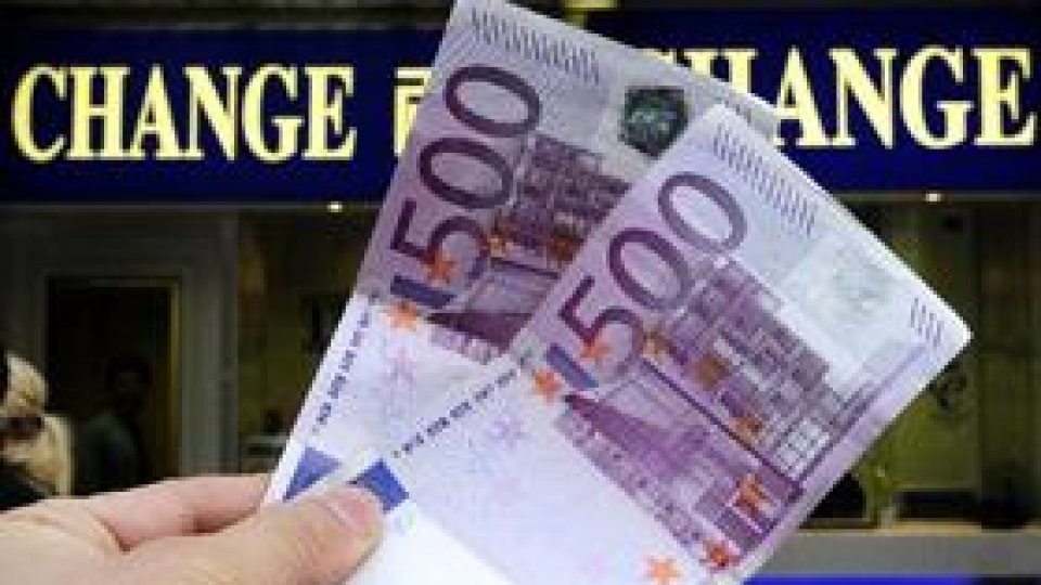 Bărbat prins cu zeci de mii de euro ascunşi în pantaloni
