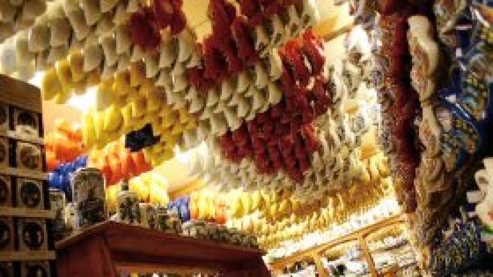 În Piteşti s-a deschis primul magazin de suveniruri