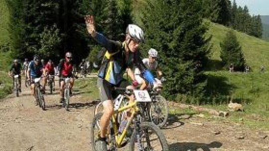 Aproximativ 300 de concurenţi la maratonul Mountain Bike