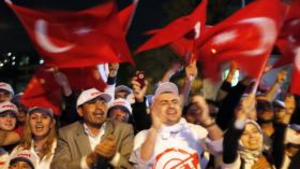 Turcii reduc puterea armatei