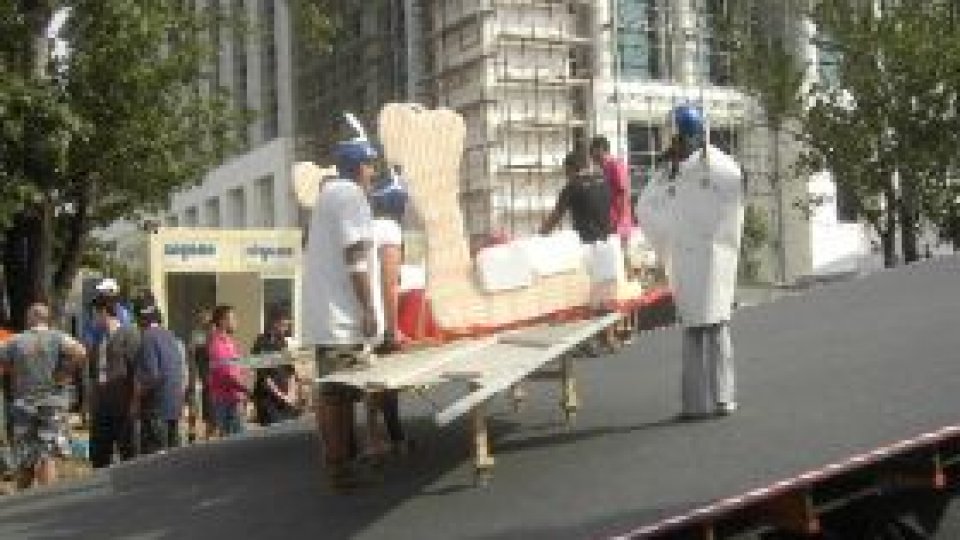 Maşinării trăznite, în zbor peste Dâmboviţa