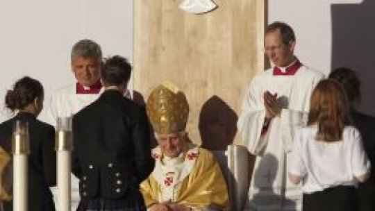 Papa Benedict al XVI-lea a încheiat vizita în Marea Britanie