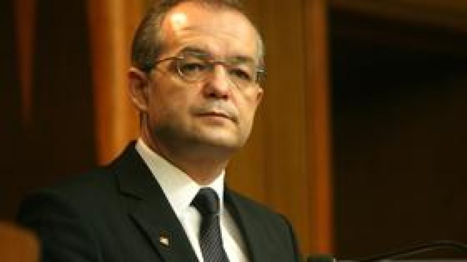 Guvernul Boc "va fi remaniat", au decis parlamentarii PDL