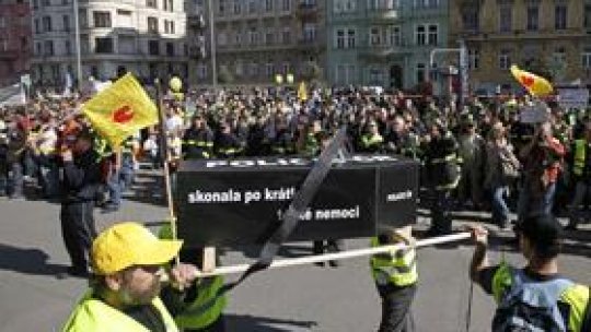 Amplă demonstraţie sindicală la Praga