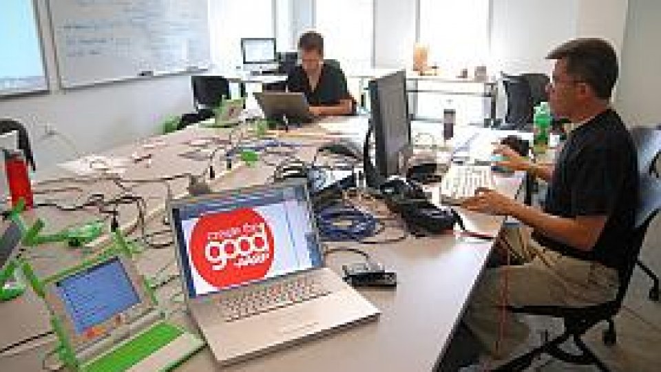 Un român ar fi înşelat compania eBay cu trei milioane dolari