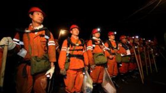 Minerii din China vor fi însoţiţi în subteran de şefi
