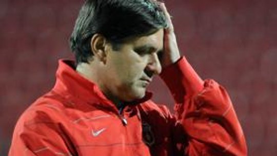 Lăcătuş: Sper să nu plec după două-trei etape