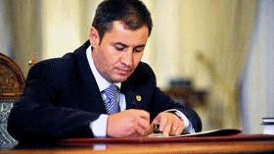 Traian Băsescu cere "reintroducerea disciplinei la Interne"