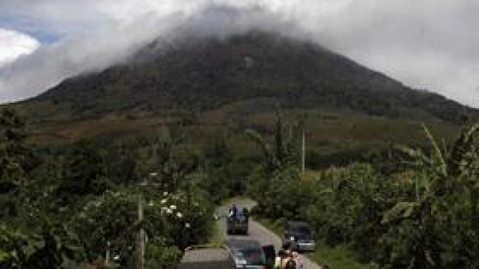 Vulcanul Sinabung, cea mai mare erupţie din ultimii 400 de ani