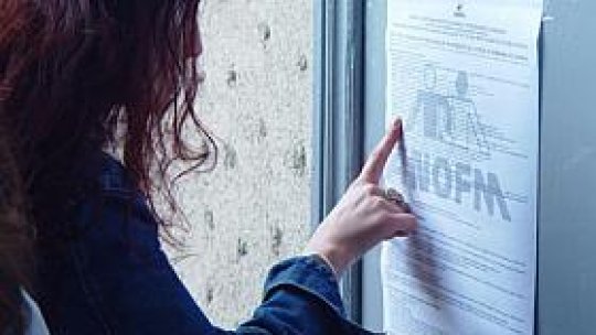 Numărul salariaţilor "a scăzut cu peste 350 de mii" în 2009