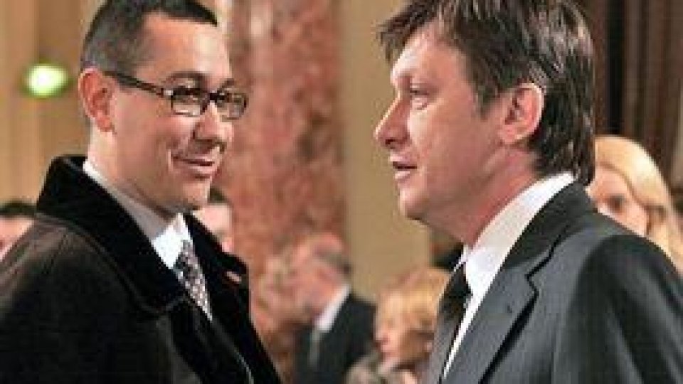 Opoziţia lucrează la un eventual guvern de criză