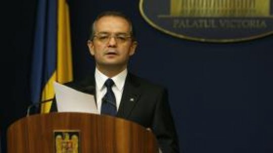 Peste 15 mii de bugetari "ar putea fi concediaţi în 2011"