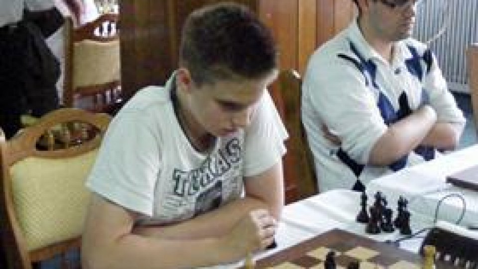 Mare maestru la şah la 14 ani