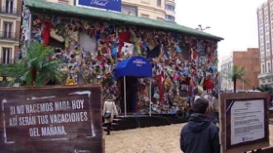 Hotel simbolic din gunoaie în centrul Madridului