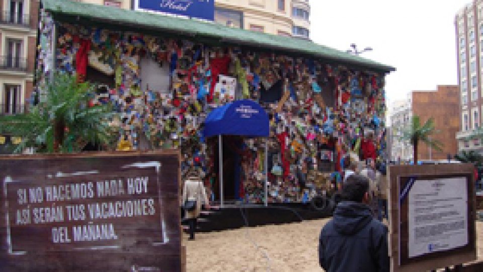 Hotel simbolic din gunoaie în centrul Madridului