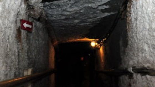 PĂMÂNTUL CARE SE SCUFUNDĂ