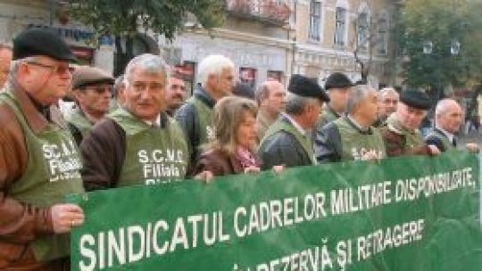 Military pensioners march the streets