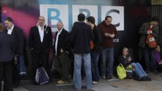 BBC World Service, "se stinge vocea democraţiei"