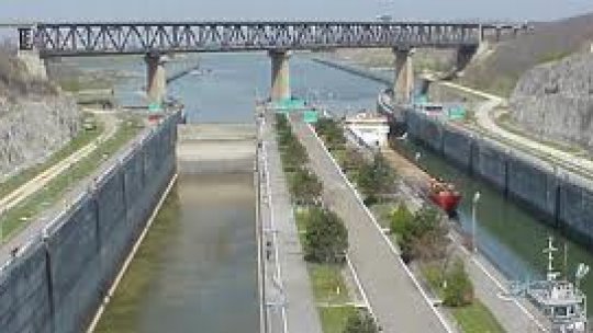 Podul de la Cernavodă închis