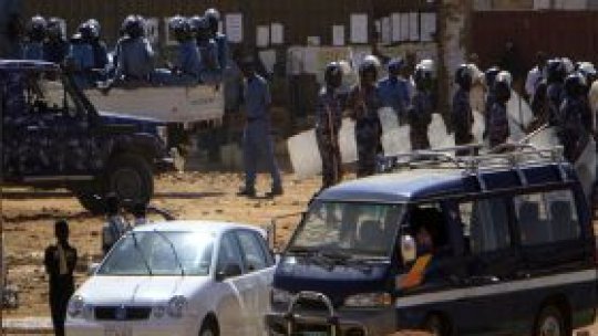 Sute de tineri sudanezi au protestat la Khartoum