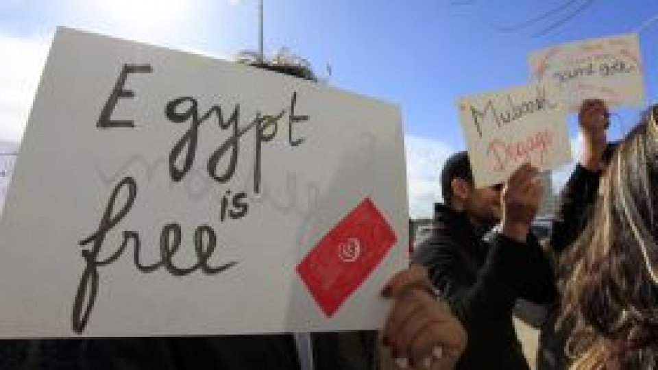 Românii renunţă la deplasările în Egipt