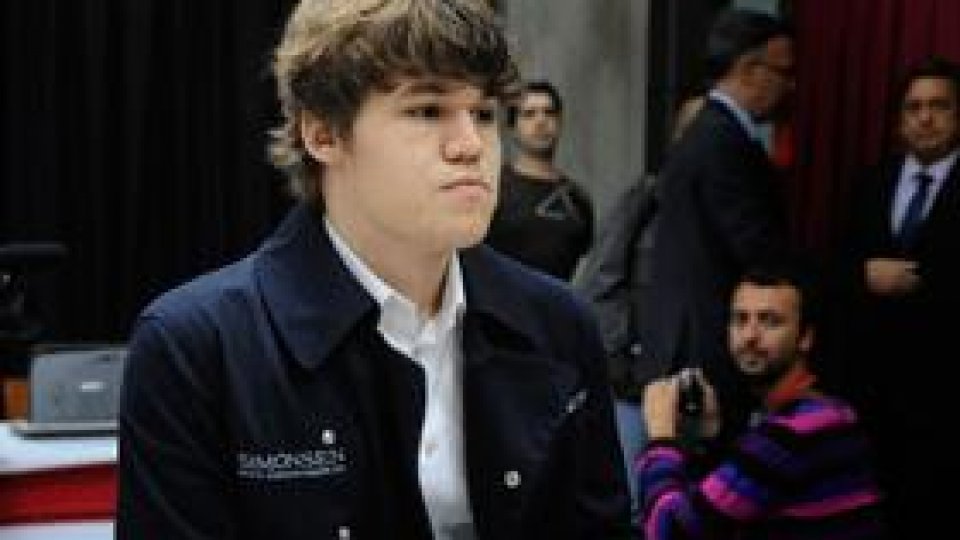 Şah: Magnus Carlsen, tur de forţă la Bilbao