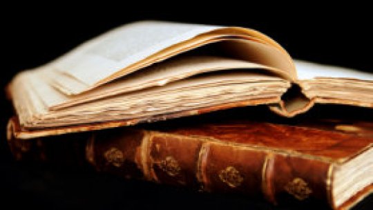 A pierdut biblioteca lupta cu internetul?