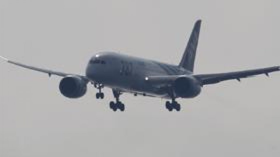 Aterizare de urgenţă din cauza unui miros ciudat