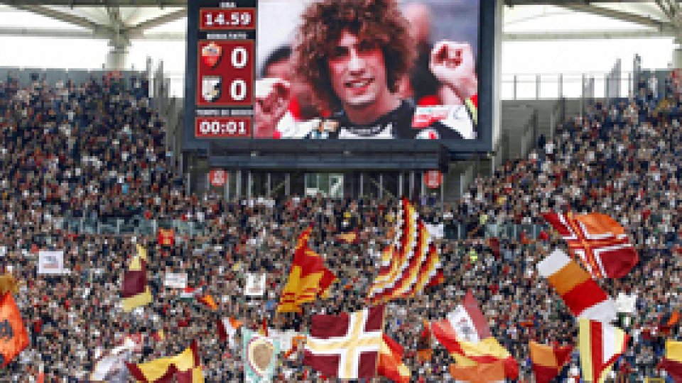 Italia, îndoliată după moartea pilotului Marco Simoncelli