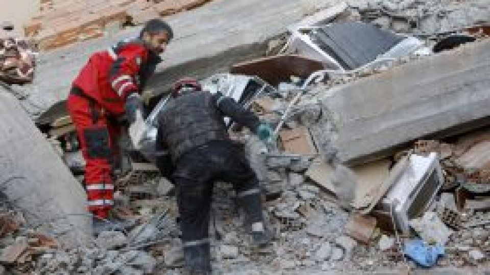 Operaţiuni de salvare după cutremurul din Turcia