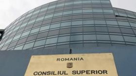 Magistraţii găsiţi vinovaţi, "fără pensie de serviciu"