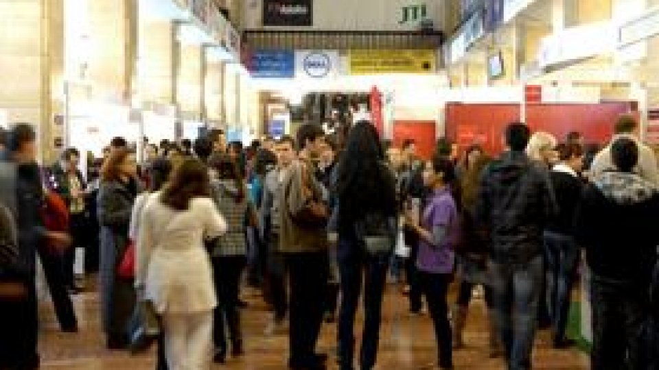 Peste 2500 de oferte la târgul Angajatori de top