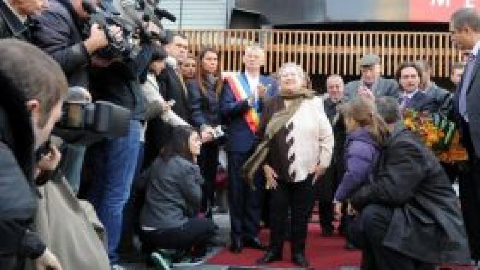 Stele pentru Draga Olteanu-Matei şi Mircea Albulescu