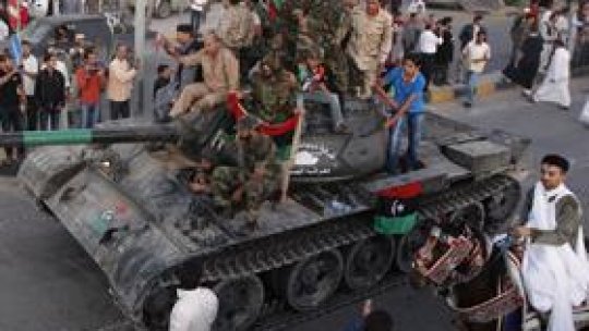 Supuşii lui Muammar Gaddafi, "terorizaţi de miliţia libiană"
