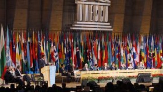 Problemele financiare suspendă unele programe UNESCO