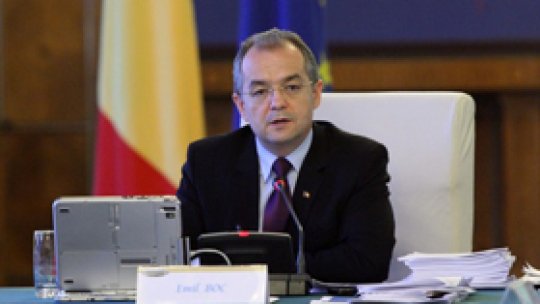Buget "fără creşteri de pensii sau salarii în 2012"