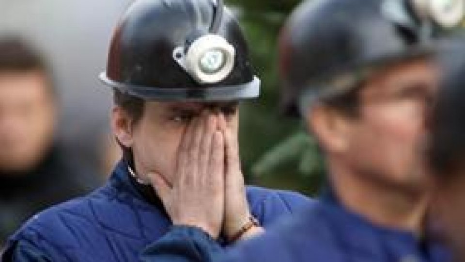 Minerii decedaţi la mina Petrila, uitaţi după trei ani