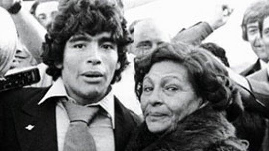 Mama lui Maradona a murit