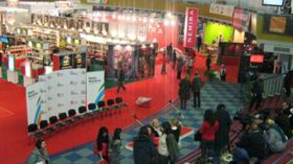 Cartea clasică sau cea electronică?