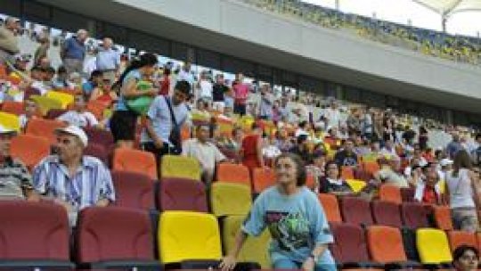 Finala Ligii Europa văzută pe stadion de "20.000 de români"