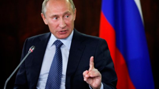 Vladimir Putin îşi lansează oficial candidatura la Kremlin
