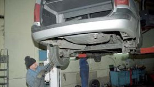 Asiguratorii auto vor plăti penalităţi clienţilor