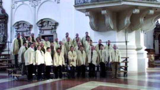 93 de ani de cântări